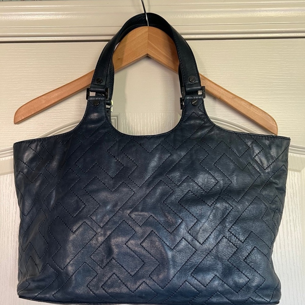 Vintage Tory Burch T logo Quilted Blue
Leather